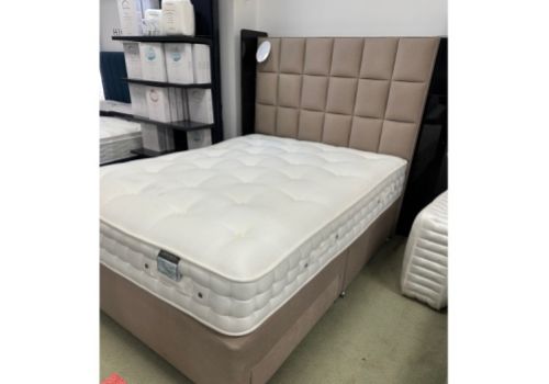 STORE CLEARANCE Sanctum Royal Embrace 2000 Pocket 5ft Kingsize 2 Drawer Bed With Headboard