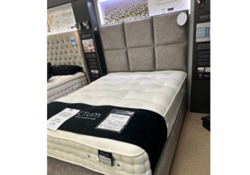 STORE CLEARANCE Sanctum Stately 14000 Pocket 5ft Kingsize 2 Drawer Bed With Headboard