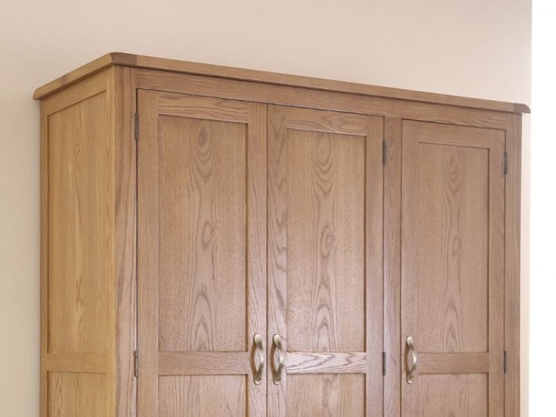 GFW Bowthorpe Oak 3 Door 2 Drawer Wardrobe