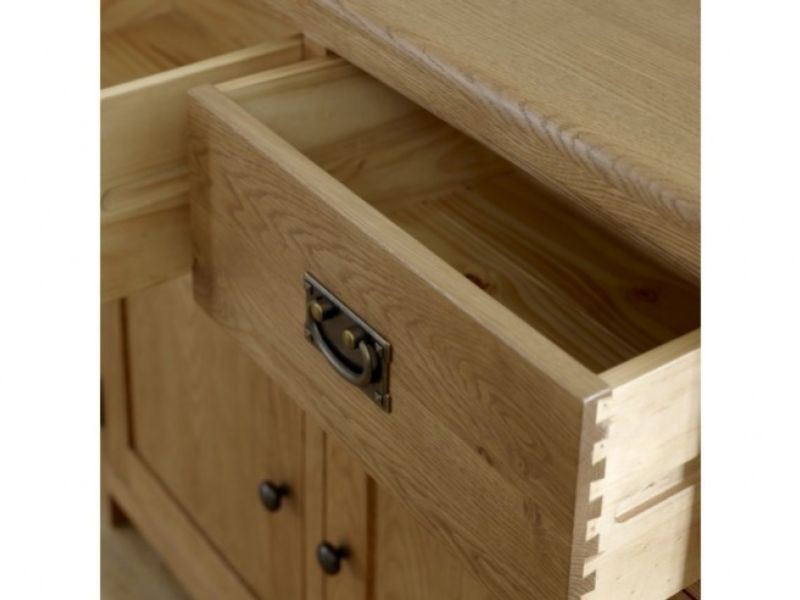 Birlea Malvern Oak 2 Drawer 2 Door Sideboard