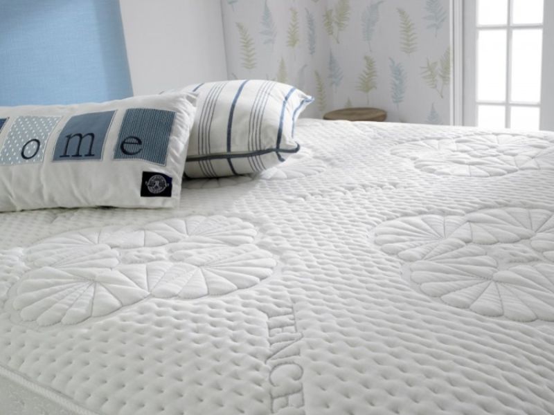 Shire Beds Eco Cosy 2ft6 Small Single 3000 Pocket Spring Mattress