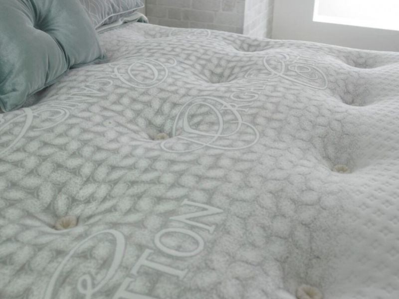Dura Bed Stratus 1000 Pocket Luxury 6ft Super Kingsize Divan Bed