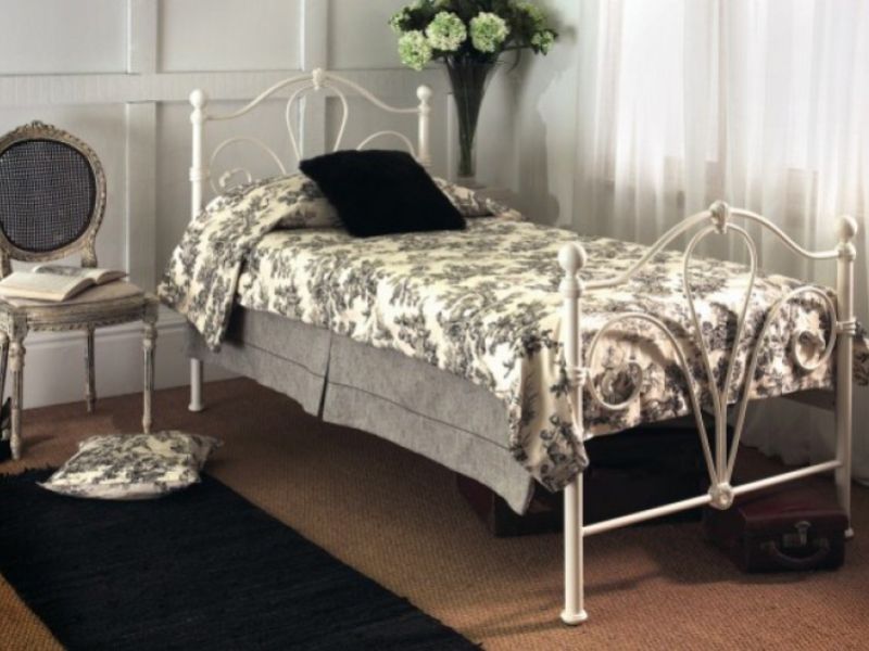 Limelight Nimbus 5ft Kingsize Ivory Metal Bed Frame