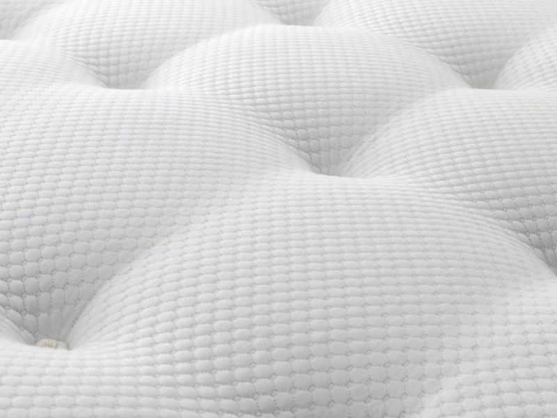 Silentnight Affluent 4ft6 Double 3000 Mirapocket And Geltex Mattress (Medium Soft Feel)