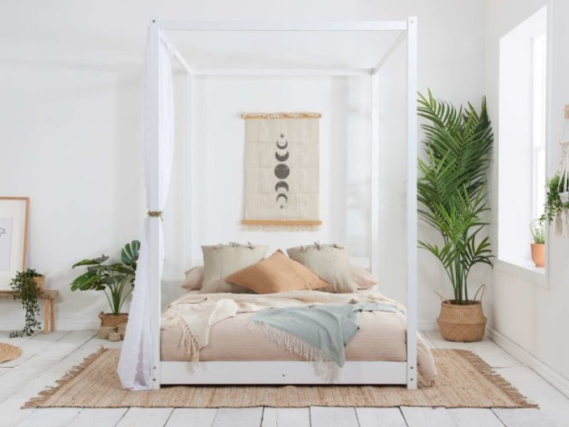 Birlea Darwin 5ft Kingsize White Wooden 4 Poster Bed Frame