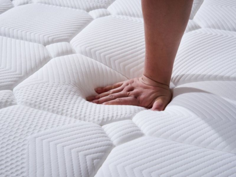 Birlea Sleepsoul Bliss 2000 Pocket And Memory Foam Pillow Top 6ft Super Kingsize Mattress