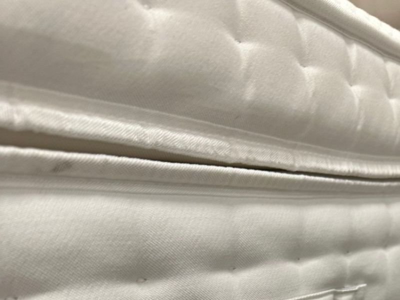 STORE CLEARANCE Silentnight Astral 6ft Superkingsize 3000 Mirapocket 4 Drawer Divan Bed And Bloomsbury Headboard In Mink