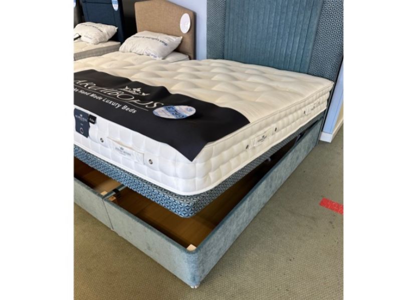 STORE CLEARANCE 4ft6 Double Electric Ottoman Bed With Headboard