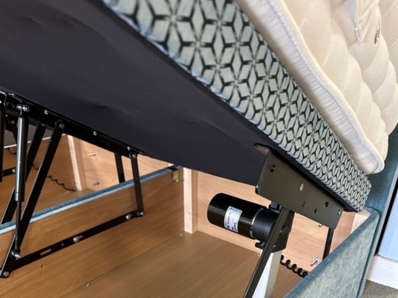 STORE CLEARANCE 4ft6 Double Electric Ottoman Bed With Headboard