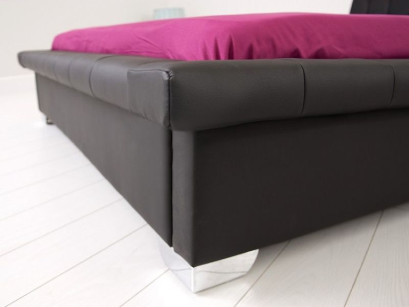 GFW Missouri 4ft6 Double Black Faux Leather Bed Frame